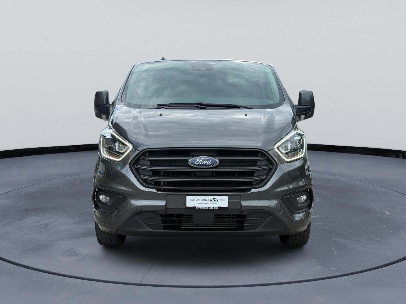 FORD Transit Custom 8 Sitzer 320 L1H1 Trend-image-1