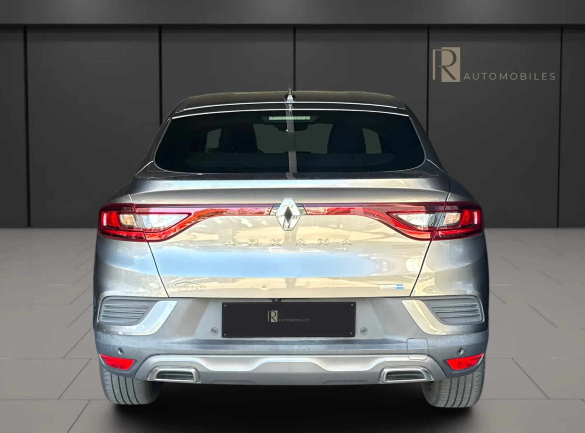 RENAULT Arkana 1.6 E-Tech R.S.Line-showroom-element-3