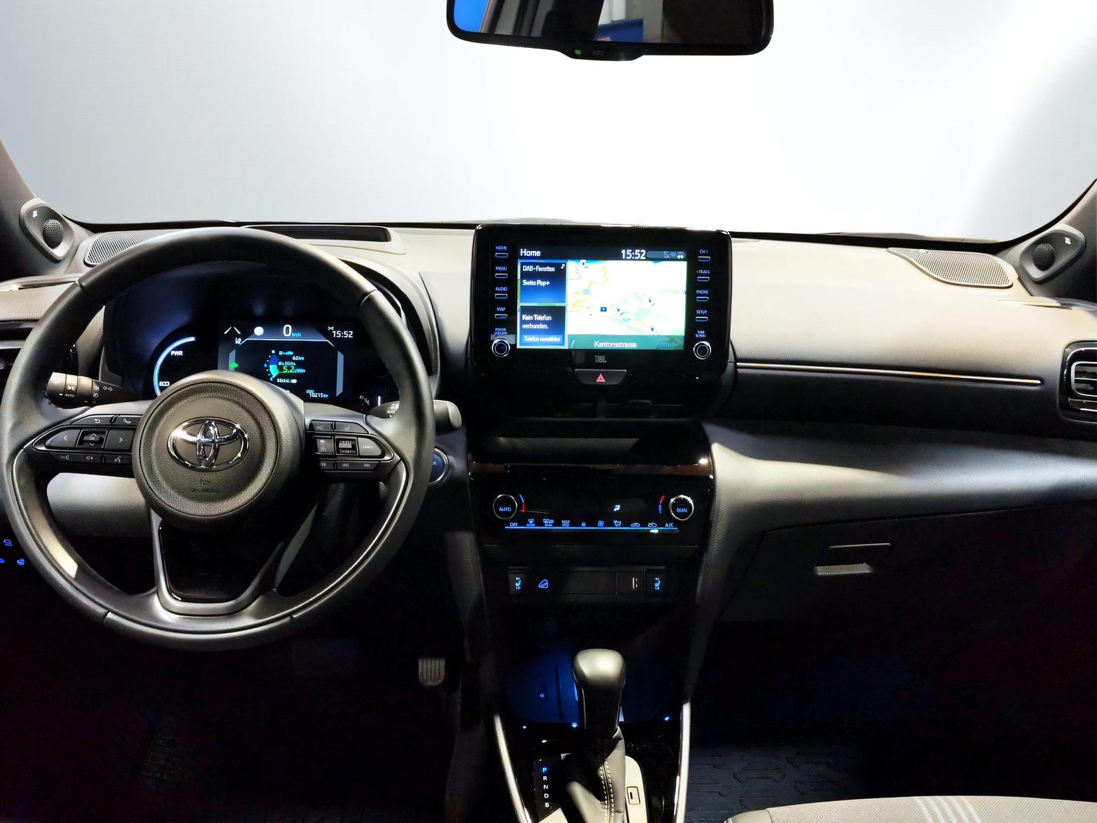 TOYOTA Yaris Cross 1.5 VVT-i HSD Adventure AWD-i-image-9
