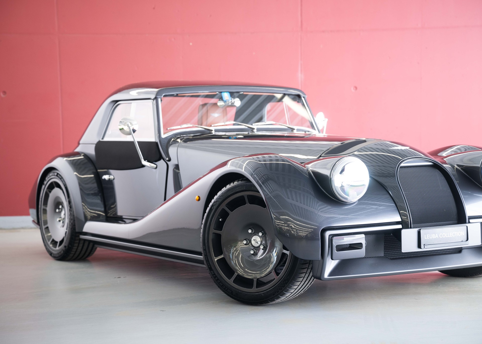 MORGAN Supersport 3.0 Bespoke (Swiss new car, Dark Silver metallic paint, 30-month factory warranty)-image-11