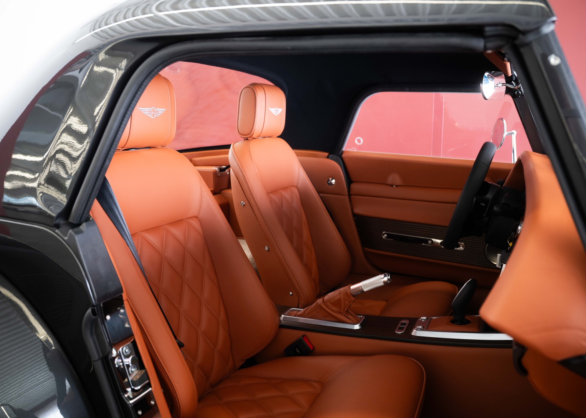 MORGAN Supersport 3.0 Bespoke (Swiss new car, Dark Silver metallic paint, 30-month factory warranty)-image-24