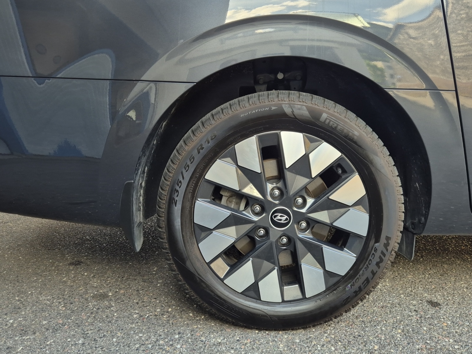 HYUNDAI Staria Premium 2.2 CRDi Vertex 4WD A-image-24