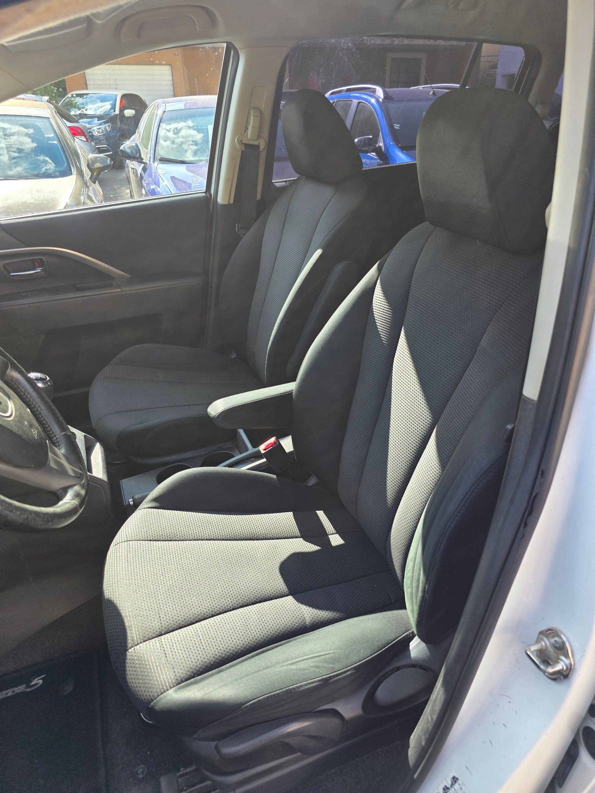 MAZDA 5 1.8 16V Confort-image-7