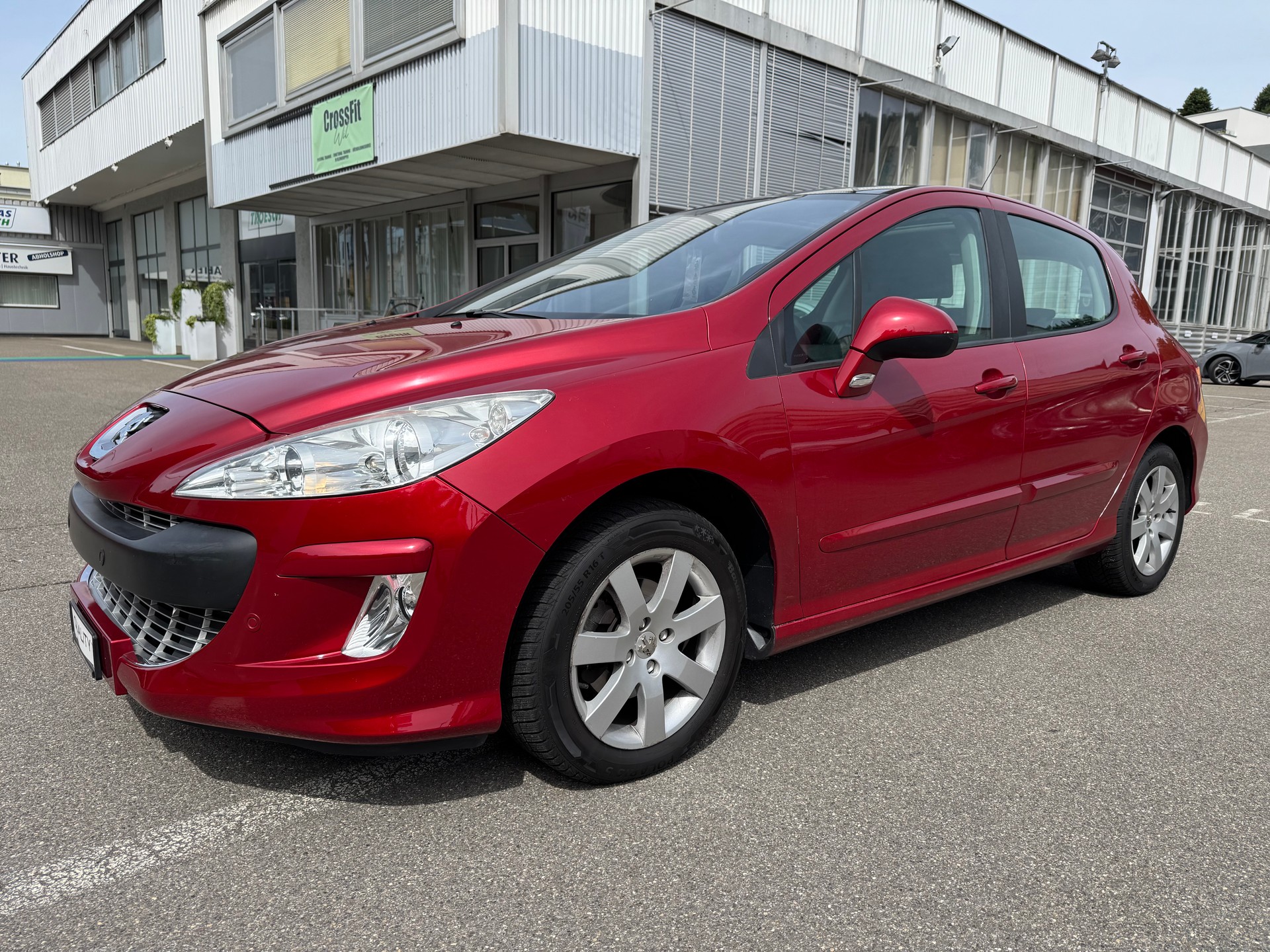 PEUGEOT 308 1.6 16V T Sport Pack Automatic-image-2
