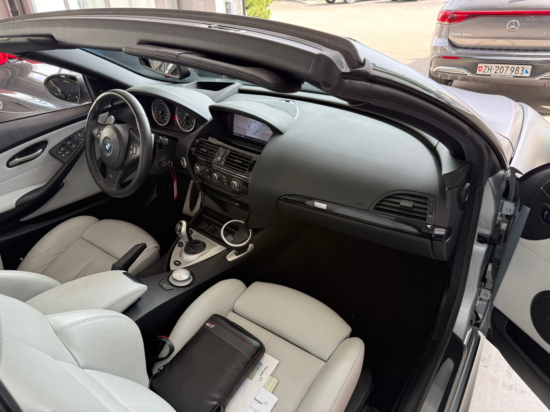 BMW M6-image-13