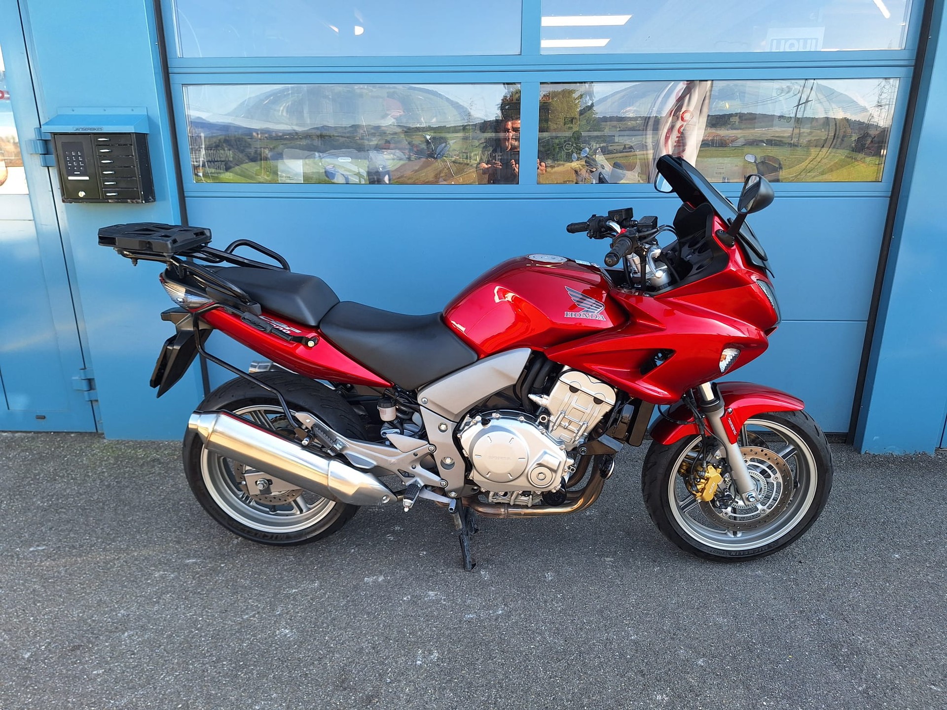 HONDA CBF 1000 ABS-image-0