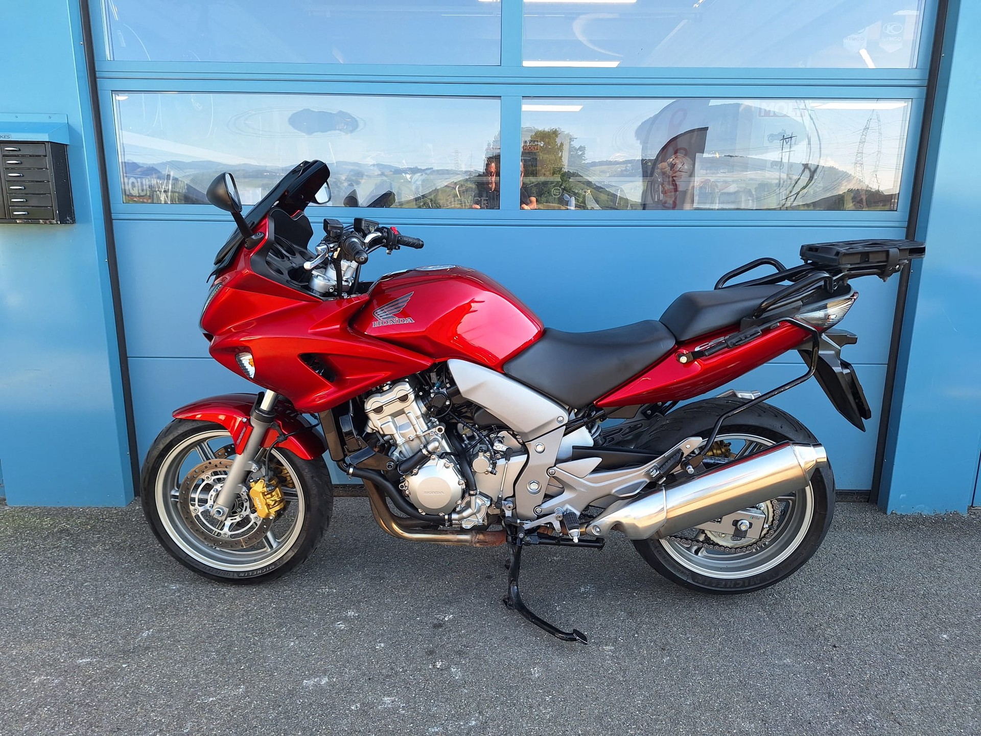 HONDA CBF 1000 ABS-image-1