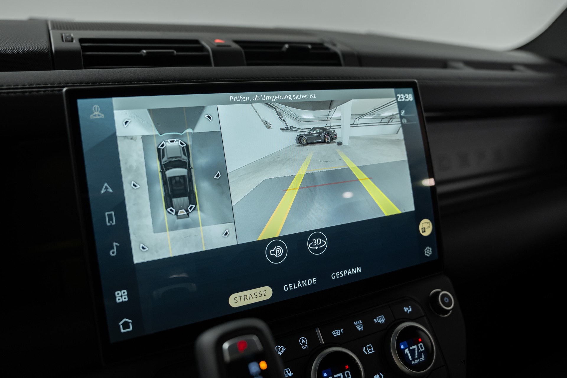 LAND ROVER Defender 110 3.0 D I6 250 X-Dynamic SE-image-31