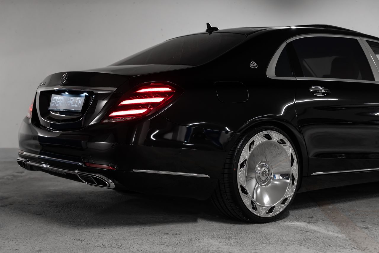 MERCEDES-BENZ S 560 Maybach 4Matic 9G-Tronic-image-3