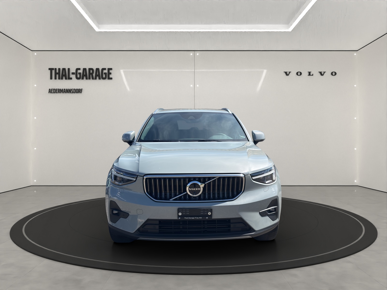 VOLVO XC40 1.5 T5 PiH Plus Bright-image-7