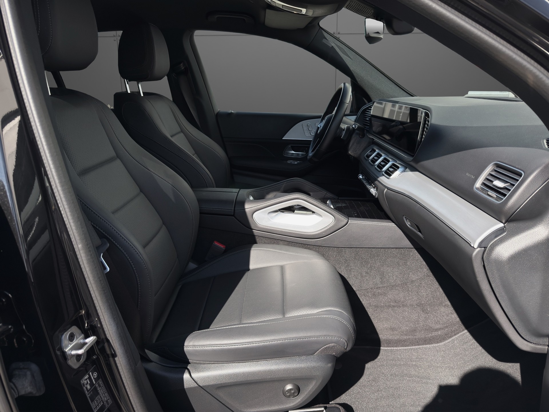 MERCEDES-BENZ GLE 300 d 4Matic 9G-Tronic-image-10
