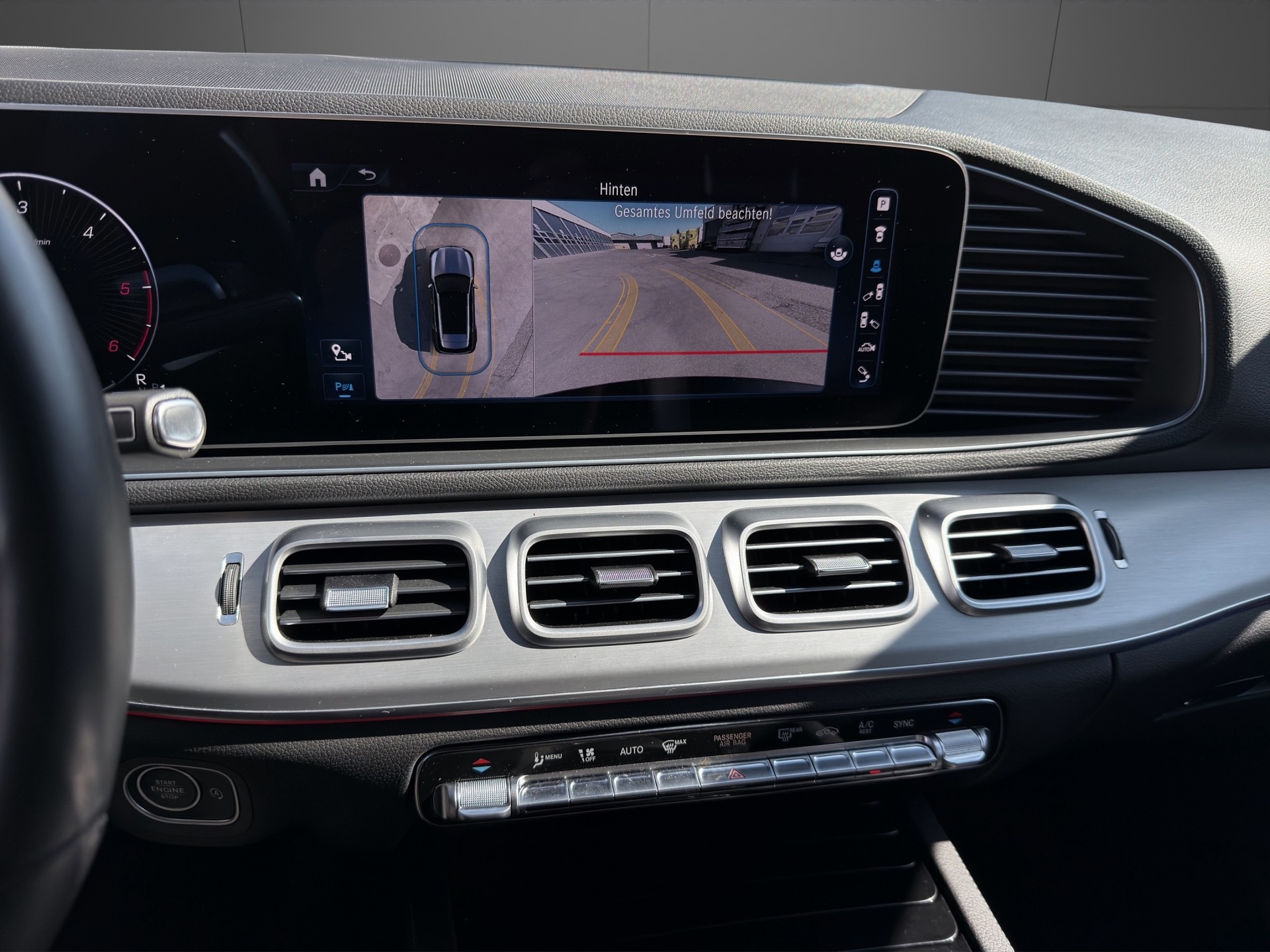 MERCEDES-BENZ GLE 300 d 4Matic 9G-Tronic-image-13