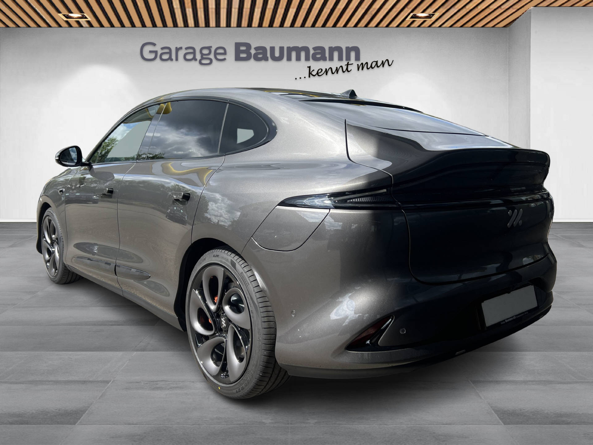 MG IM6 100 kWh Performance 21 4WD-showroom-element-3