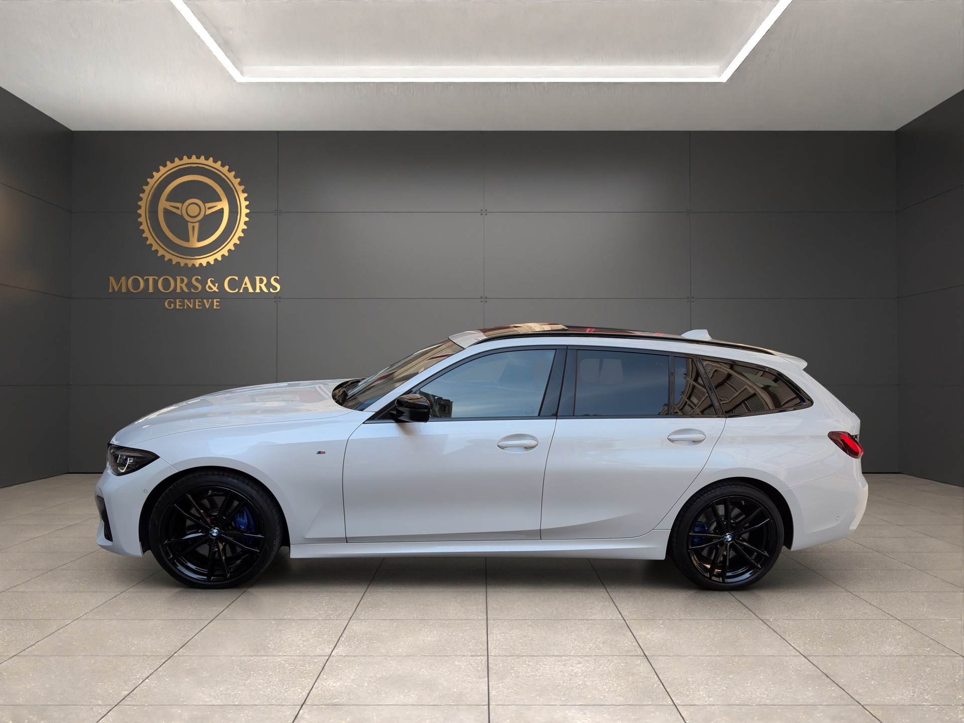 BMW 330d xDrive 48V Touring M Sport Steptronic-image-5