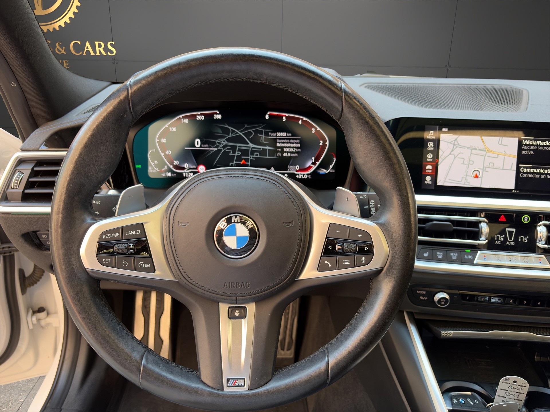 BMW 330d xDrive 48V Touring M Sport Steptronic-image-13