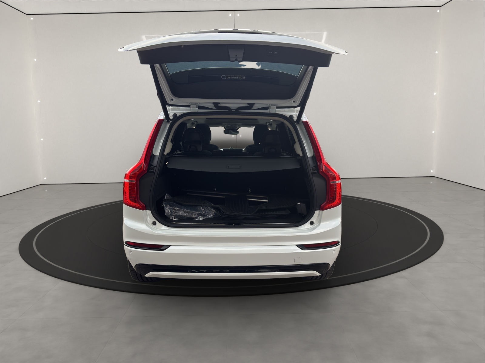 VOLVO XC90 2.0 T8 TE Ultimate Dark 7P. eAWD-showroom-element-2