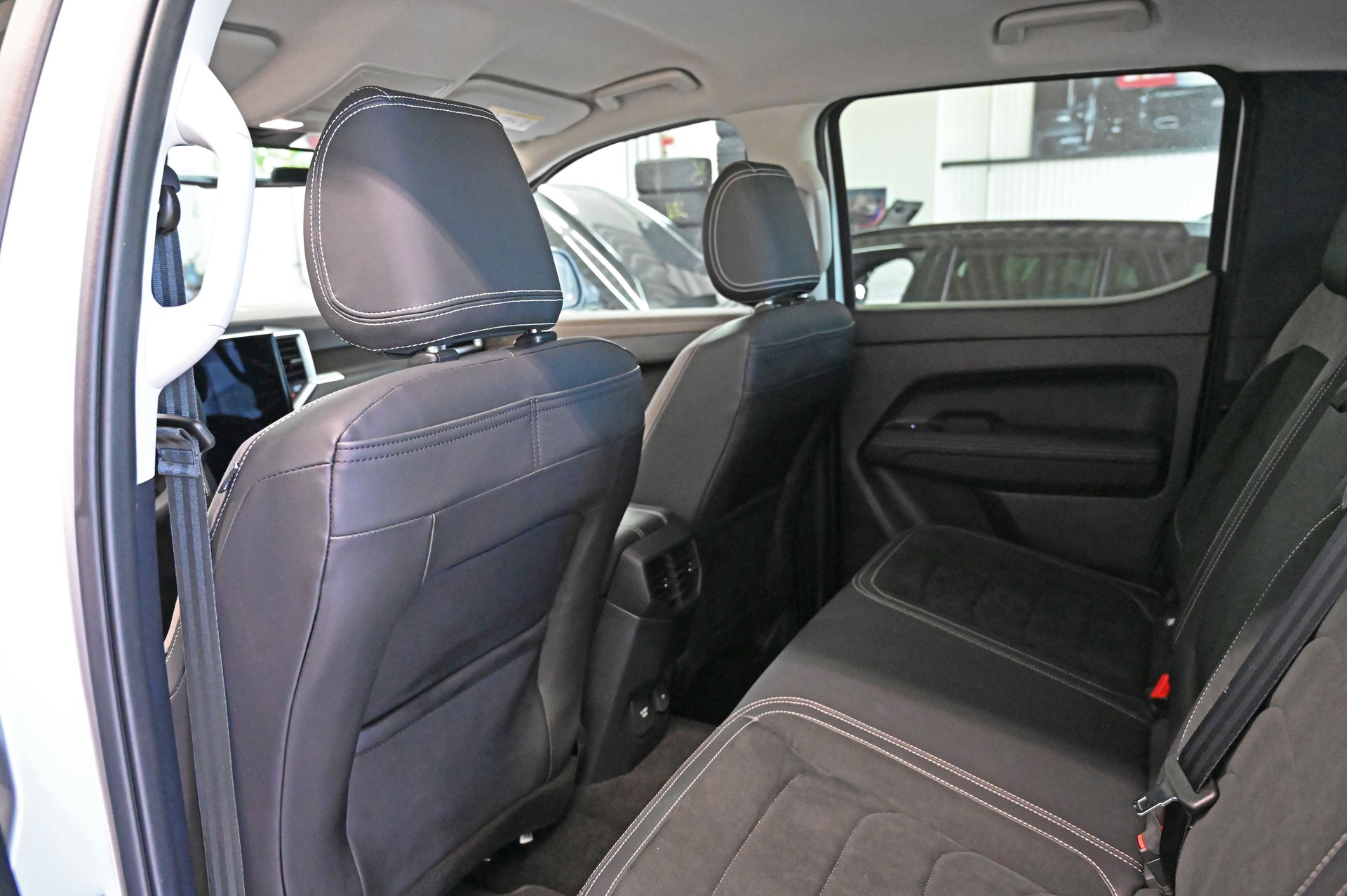 VW Amarok 3.0TDI Style Winter 1-image-18