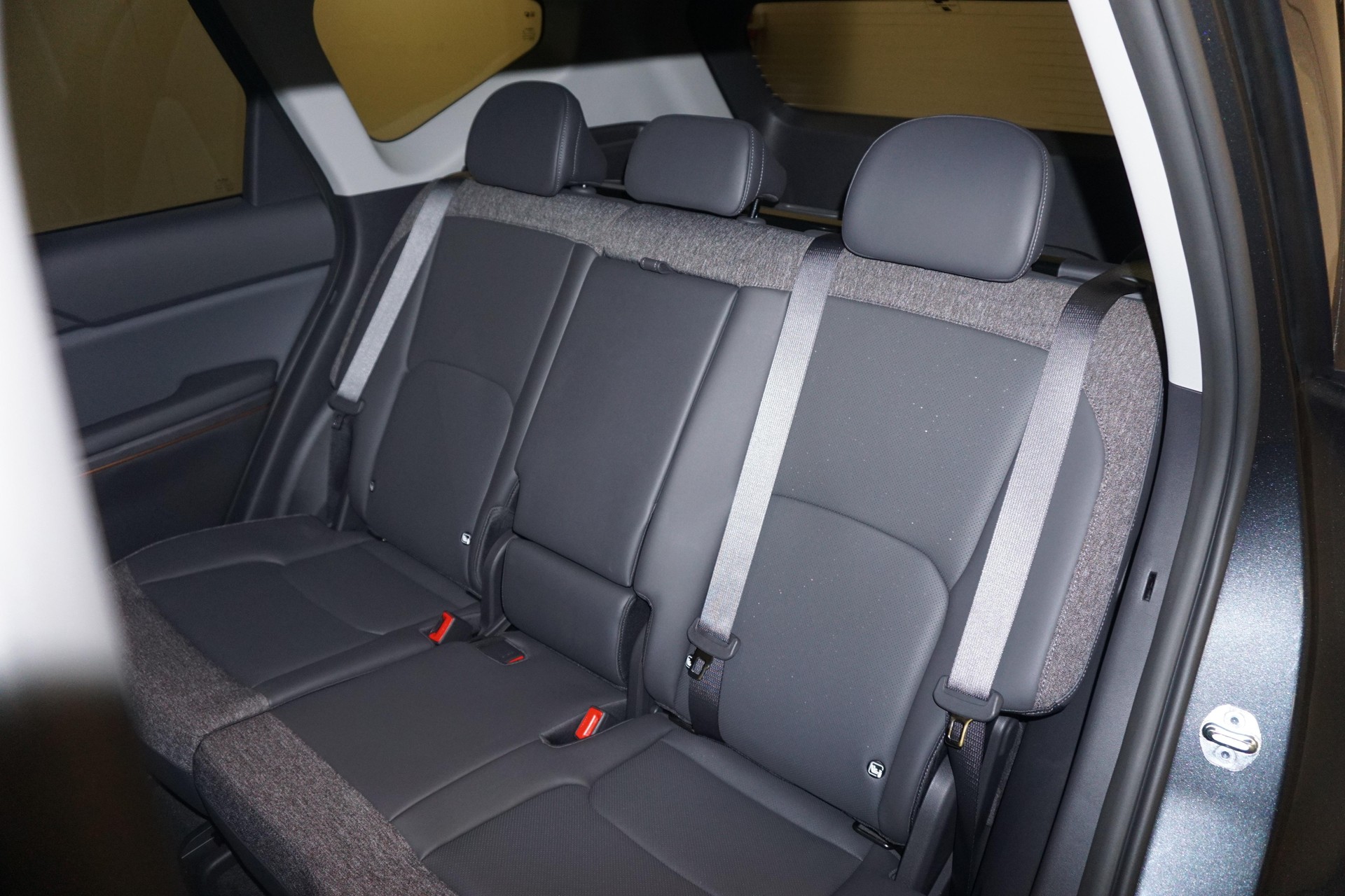 KIA EV5 81 kWh Earth 4x4-image-8
