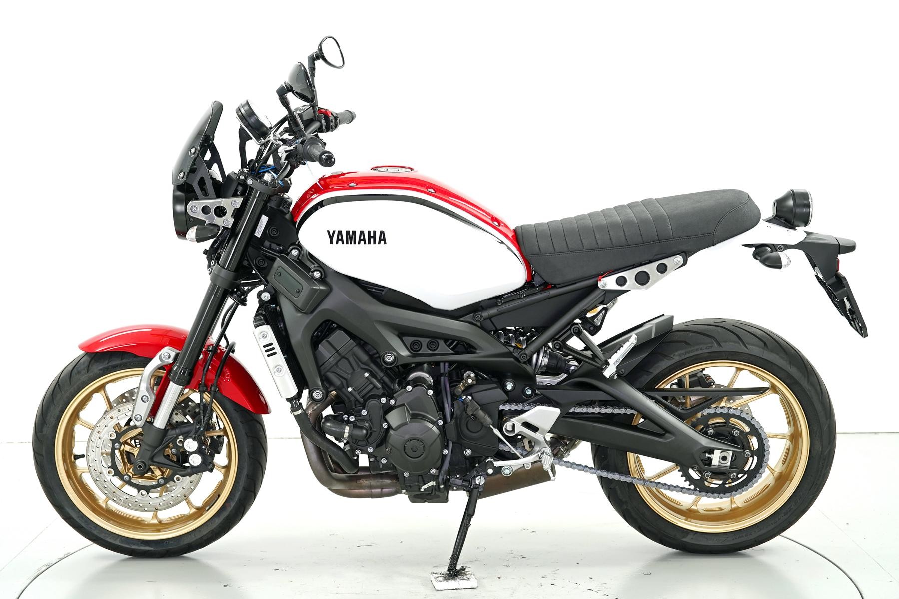 YAMAHA XSR 900 ABS-image-4