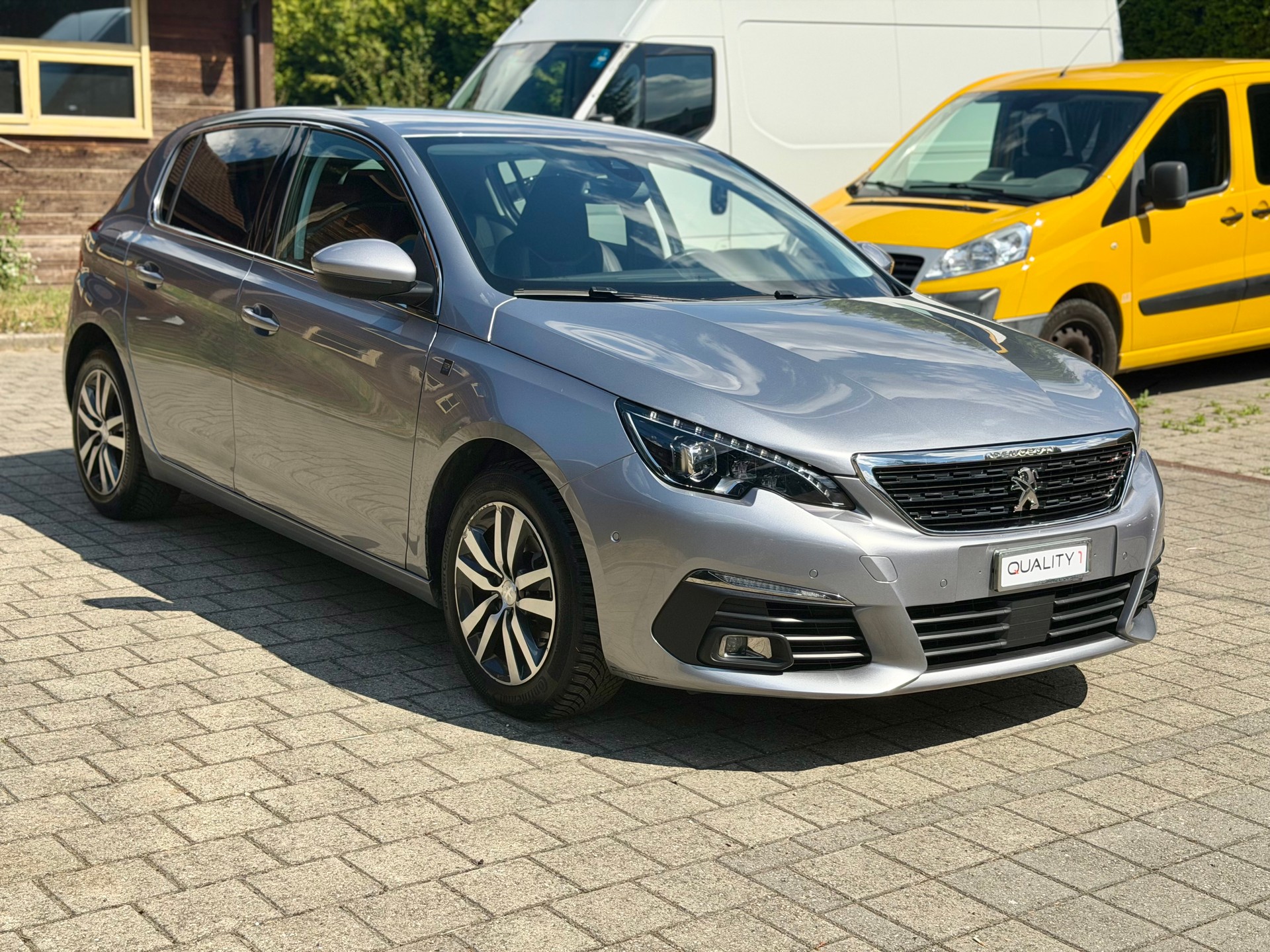 PEUGEOT 308 1.5 BlueHDI GT Line EAT8-showroom-element-2