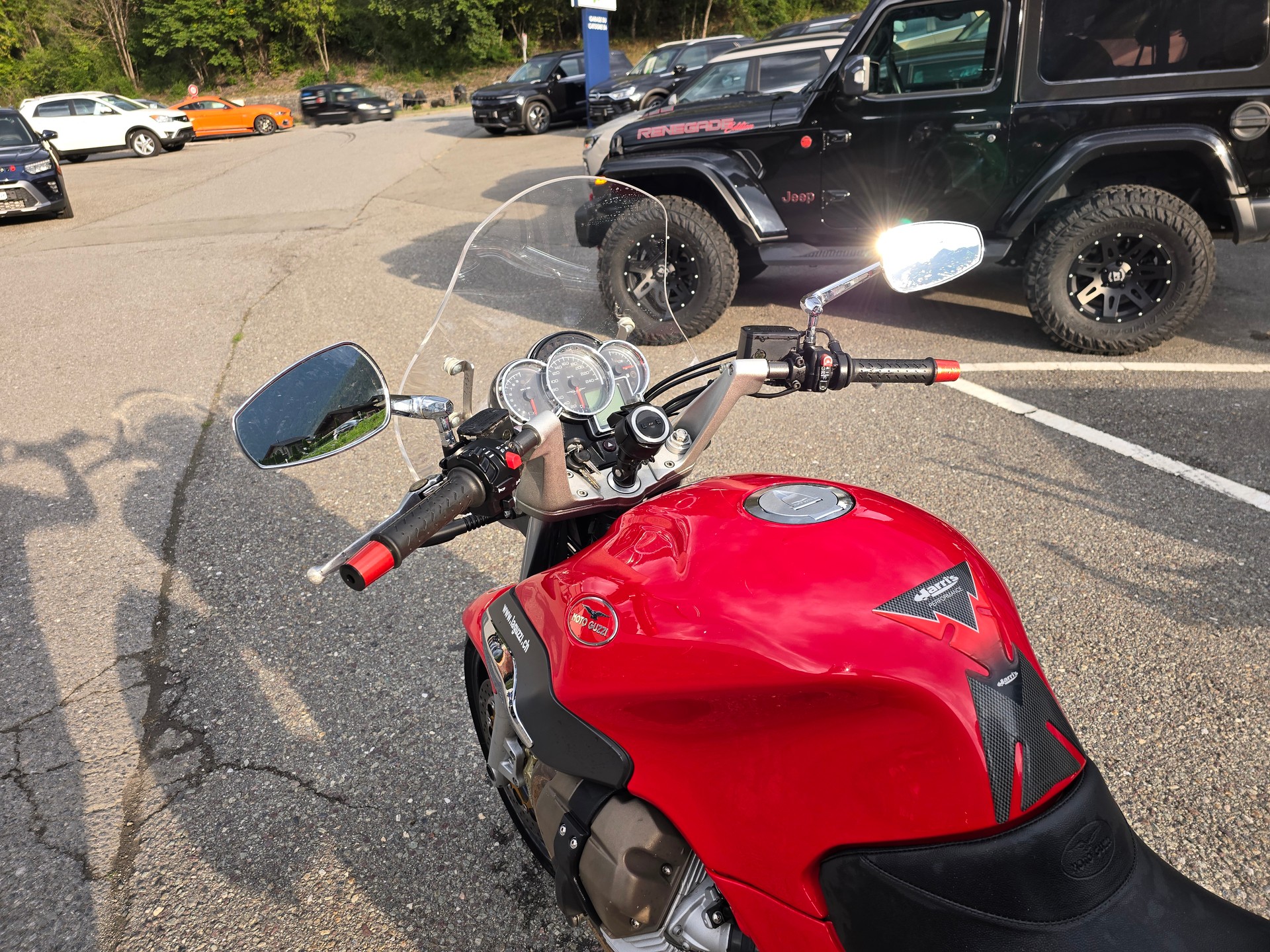 MOTO GUZZI Breva V 1100-image-9