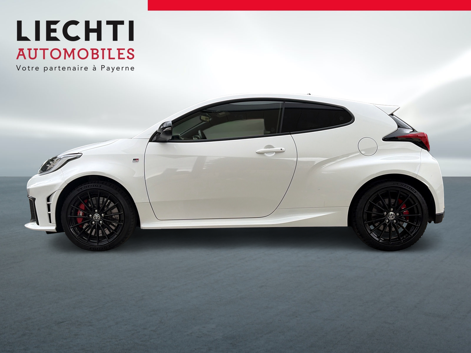 TOYOTA Yaris 1.6 GR Sport-showroom-element-2
