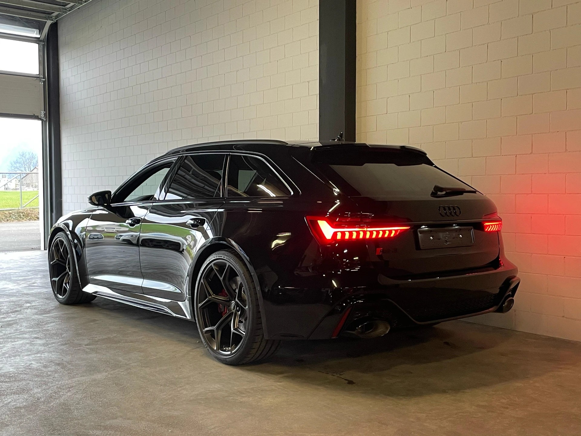 AUDI RS6 Avant 4.0 TFSI V8 Performance quattro Traumausstattung-showroom-element-2