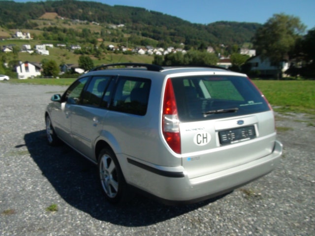 FORD Mondeo 2.0 TDDi 115 PS Ghia Kombi-image-7