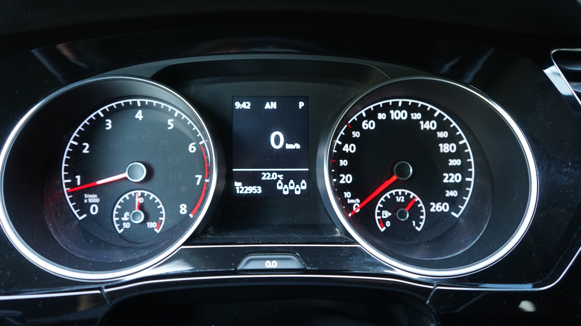 VW Touran 1.4 TSI BlueMotion Technology Trendline DSG-image-7