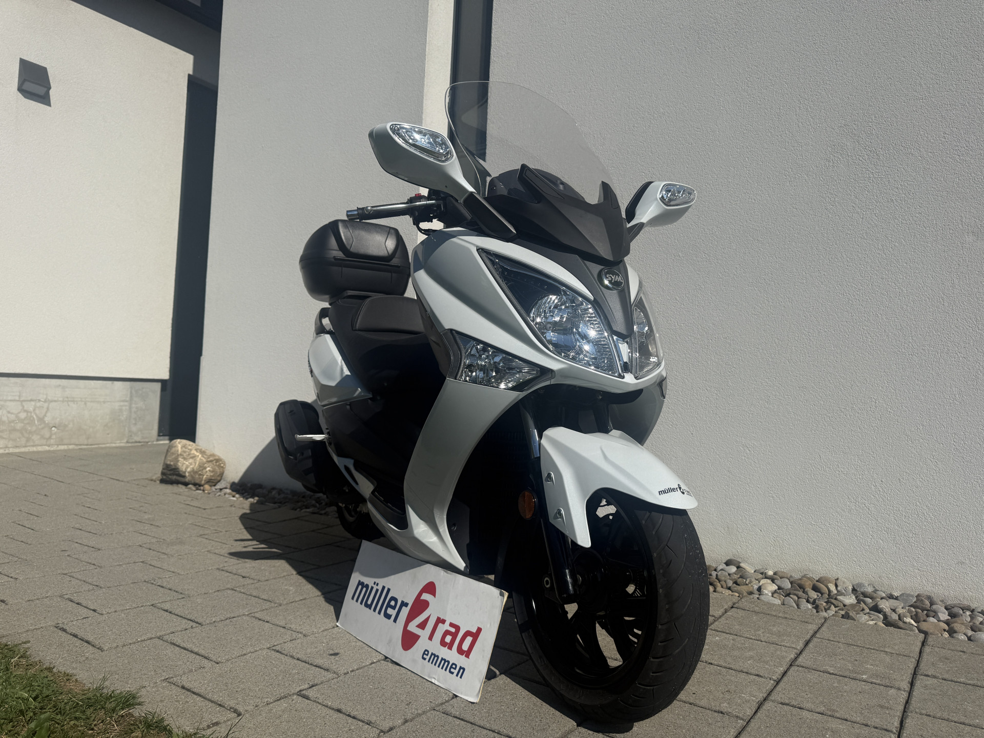 SYM GTS 300 S&S-image-1