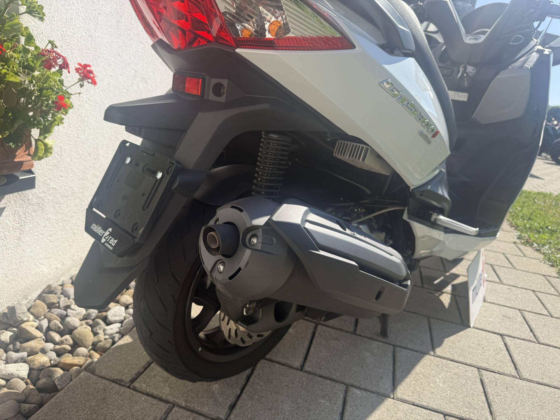 SYM GTS 300 S&S-image-5