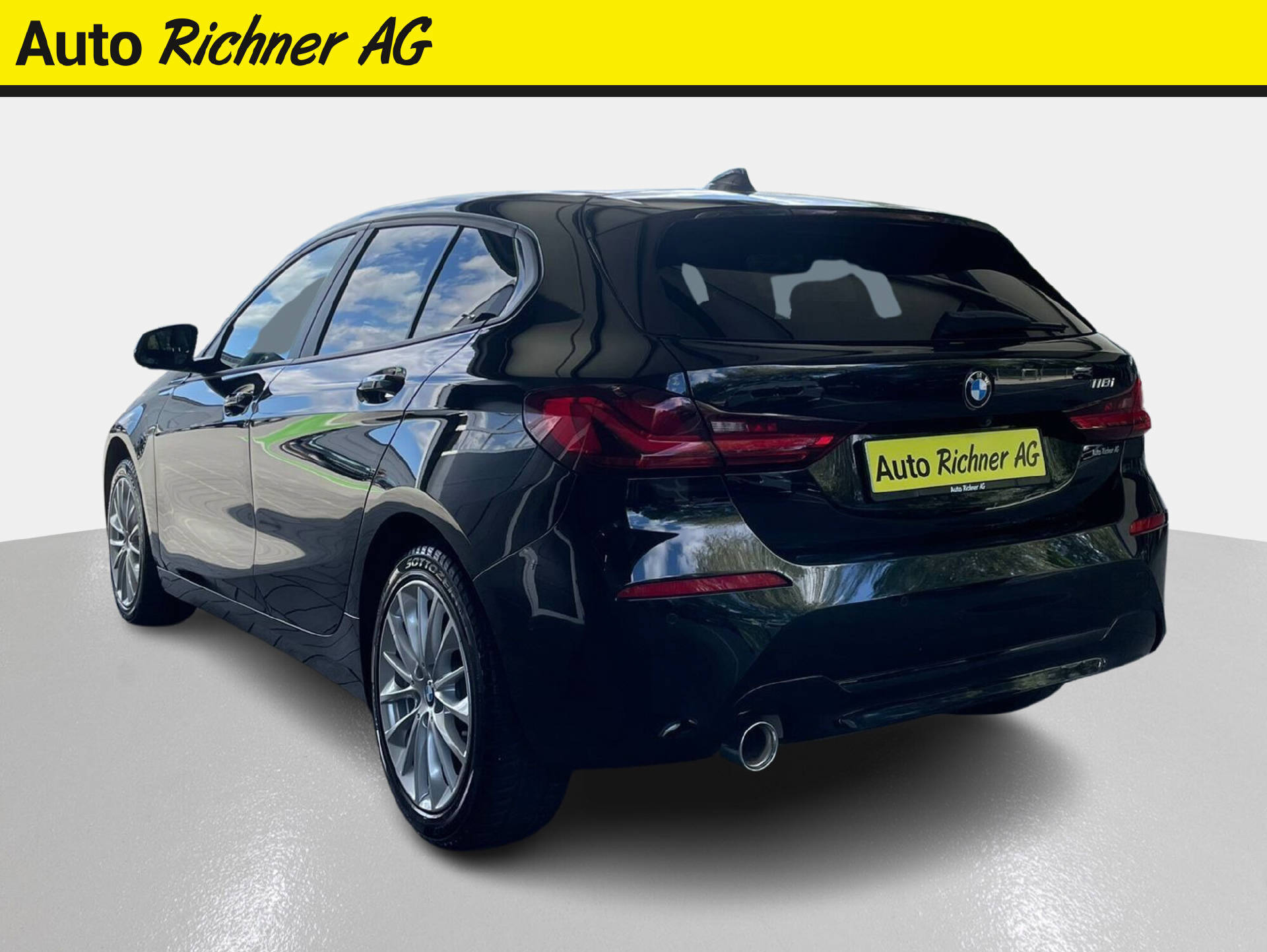BMW 118i-image-4
