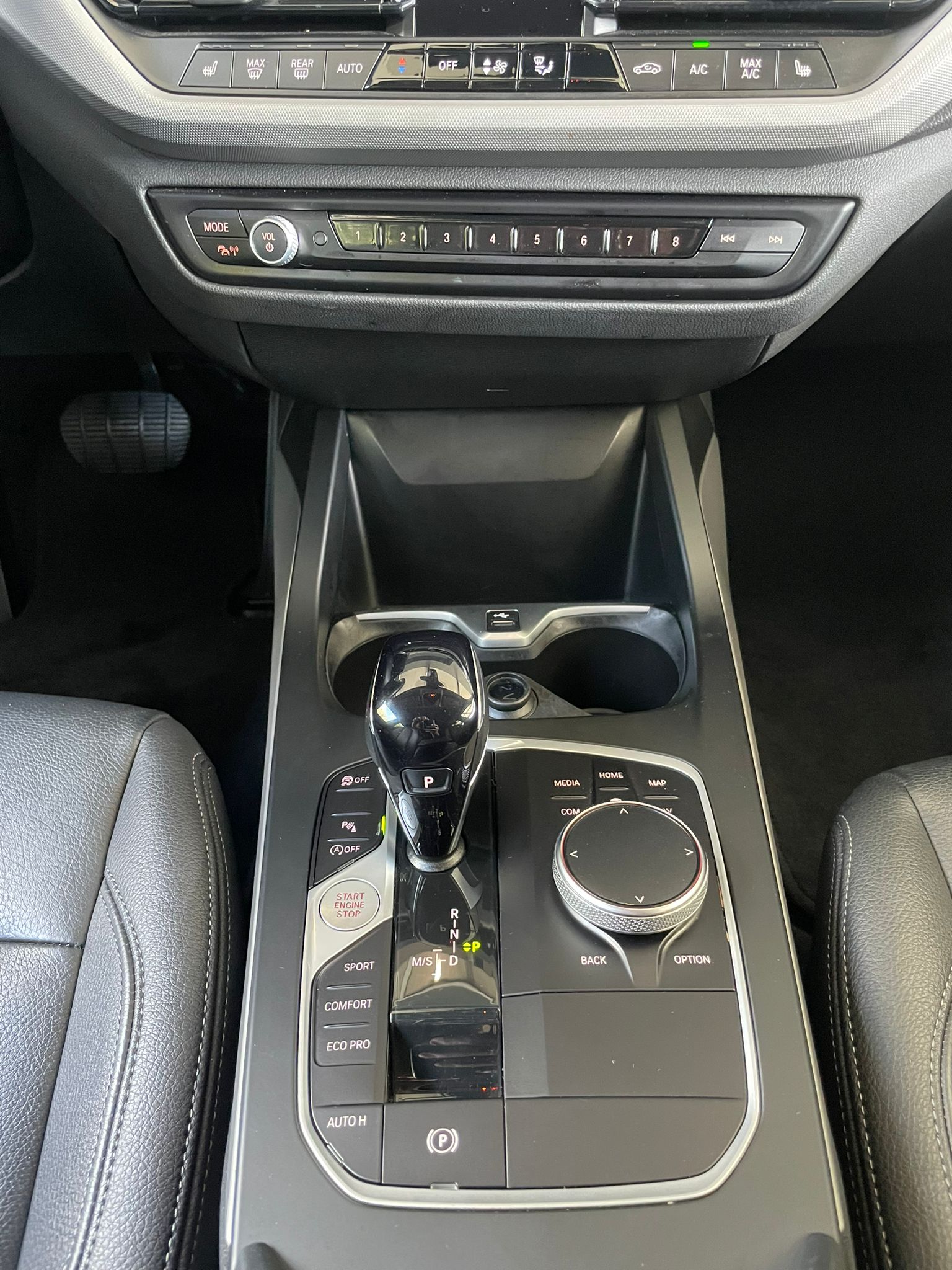BMW 118i-image-9