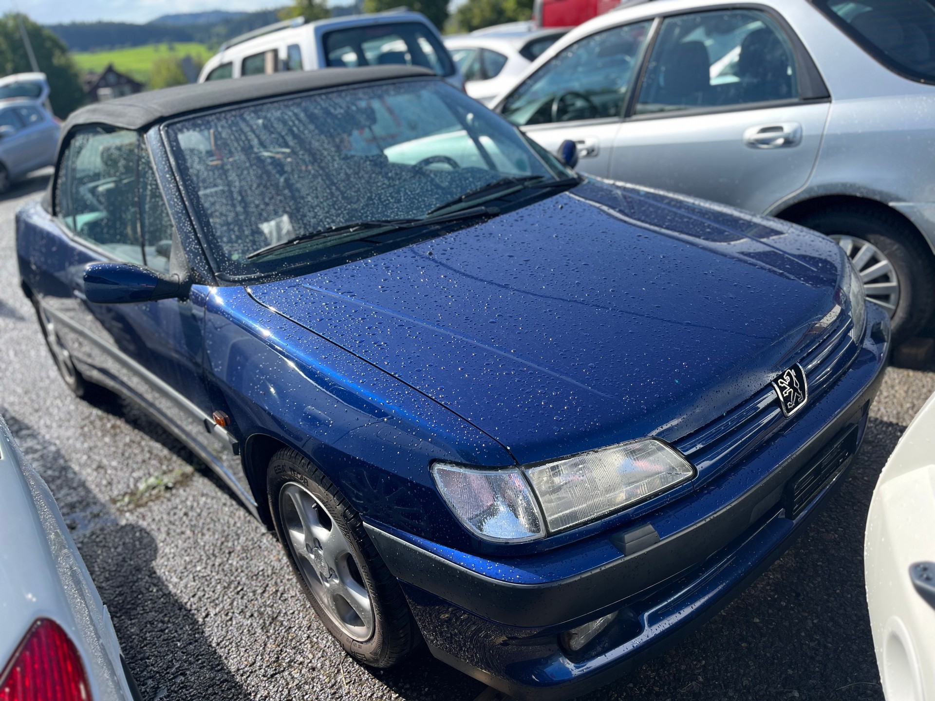 PEUGEOT Automat Cabriolet 2,0i Swiss mit elektrische Dach-image-1
