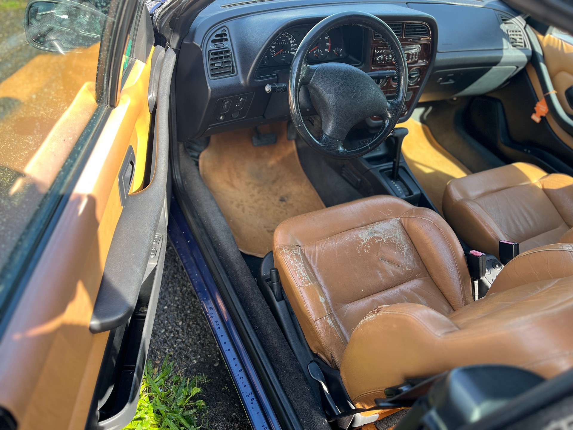 PEUGEOT Automat Cabriolet 2,0i Swiss mit elektrische Dach-image-12