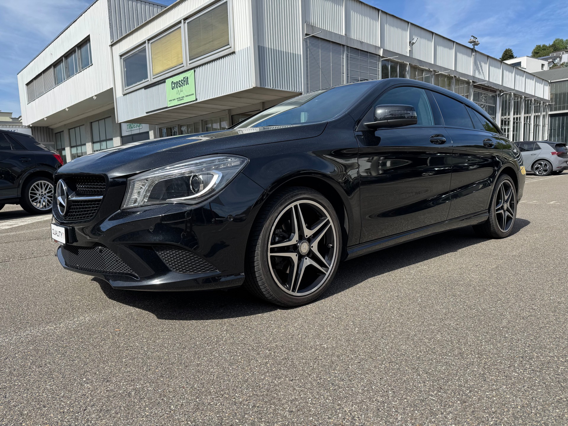 MERCEDES-BENZ CLA Shooting Brake 200 Night Star 7G-DCT-image-2