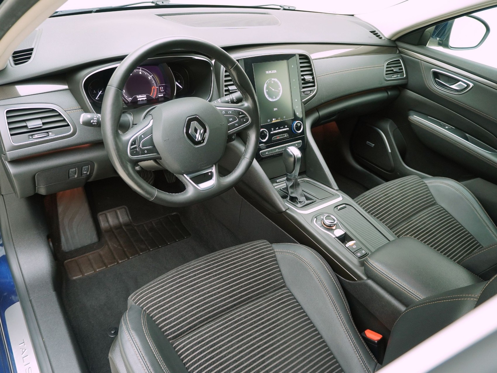 RENAULT Talisman Grandtour 1.8 TCe Intens-image-9