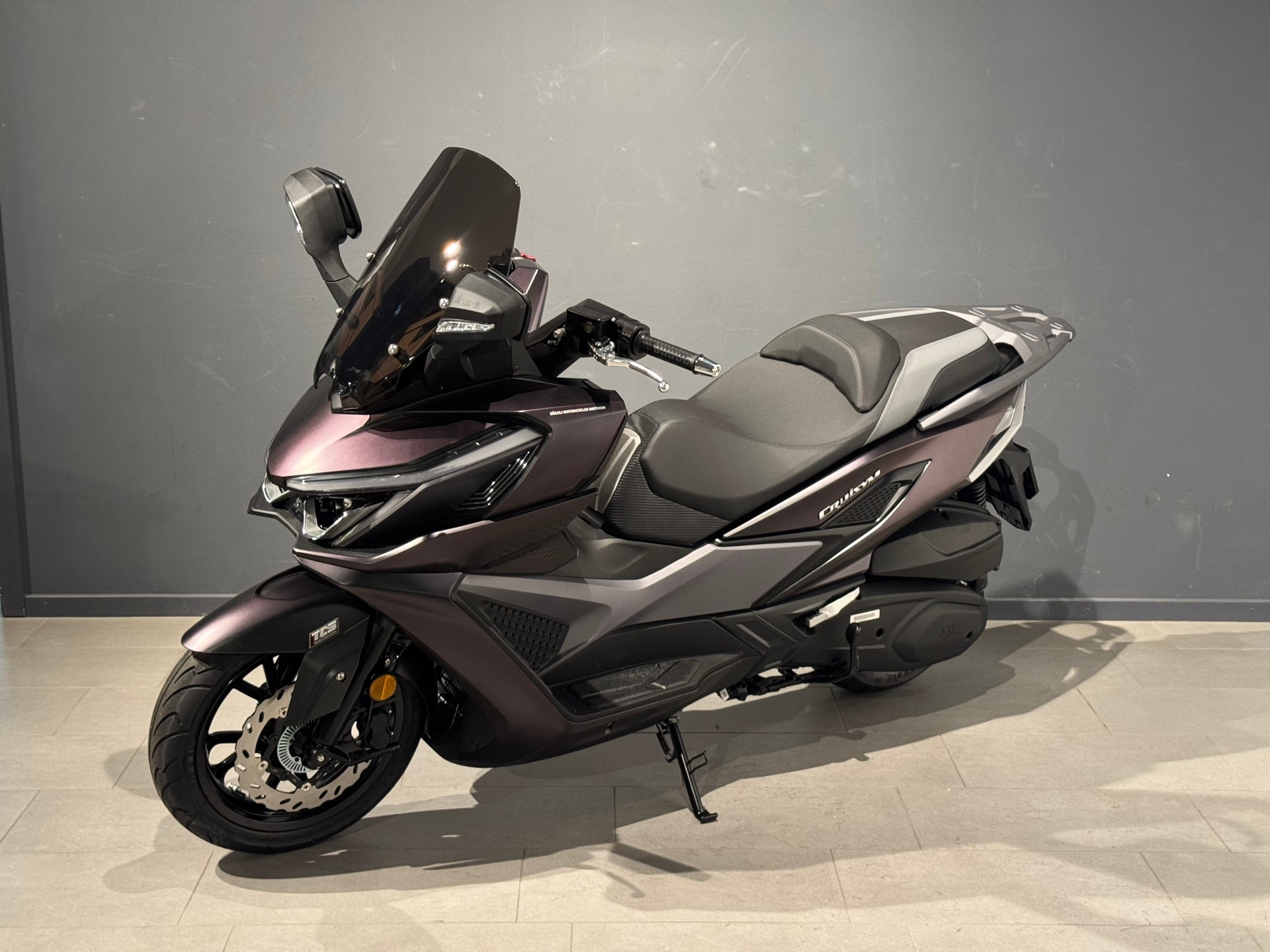 SYM Cruisym 400-showroom-element-2