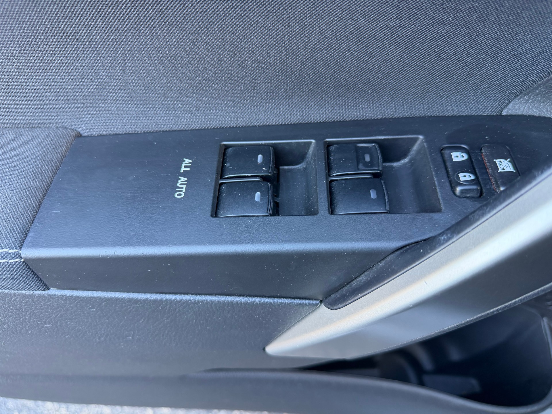 TOYOTA Auris 1.6 Luna Multidrive-image-15