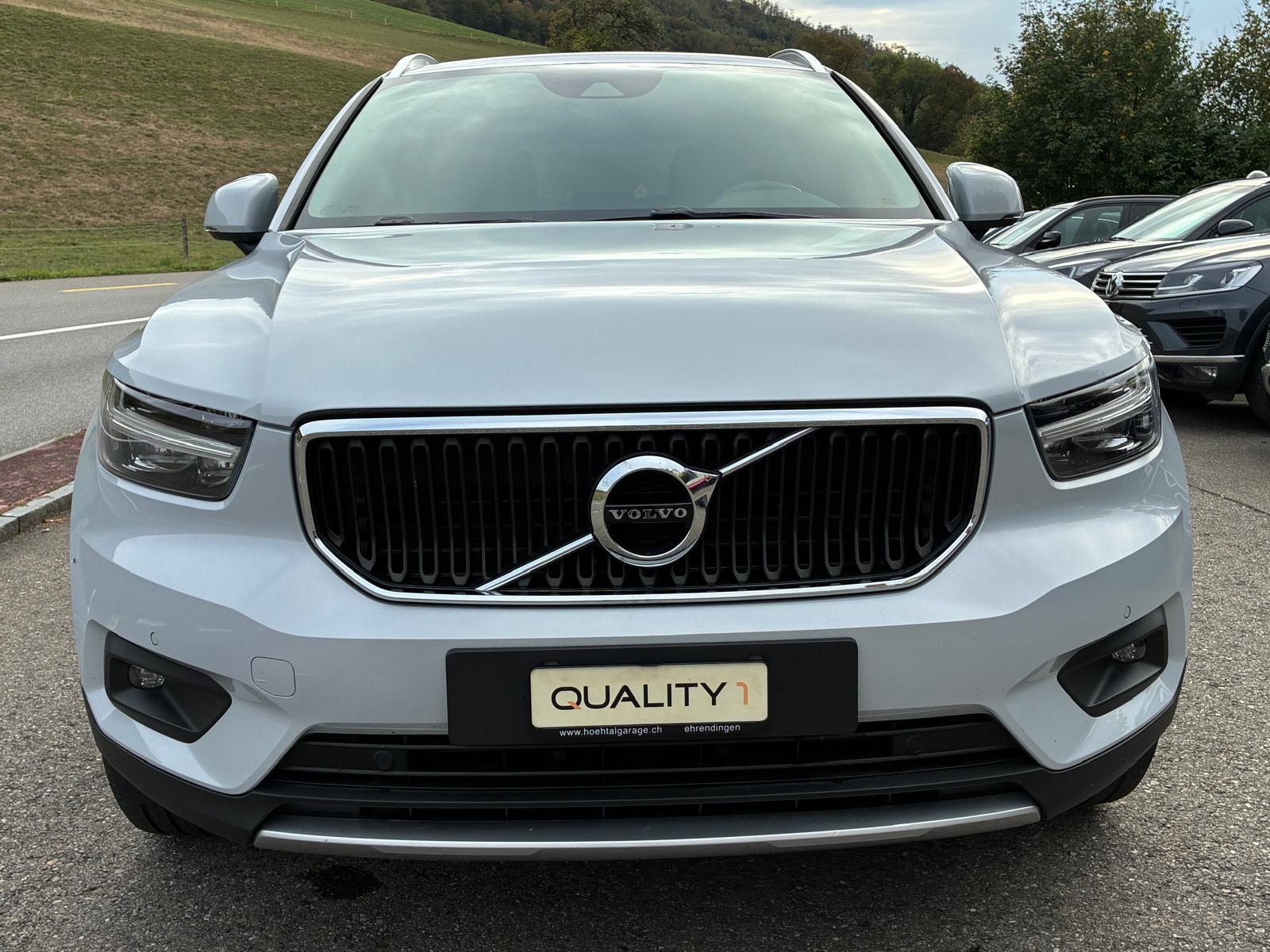 VOLVO XC40 T3 Momentum Geartronic-showroom-element-1
