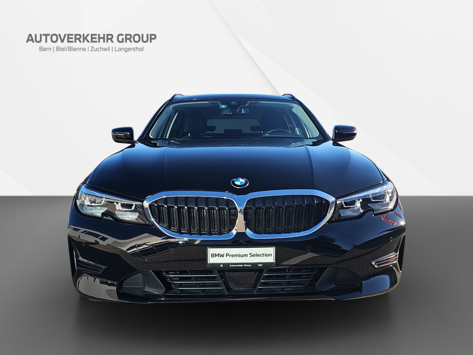 BMW 330e xDrive Steptronic-showroom-element-1