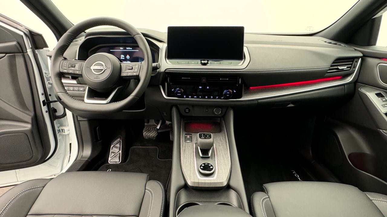 NISSAN Qashqai 1.3 DIG-T MHEV Tekna+ Xtronic 4x4-image-5