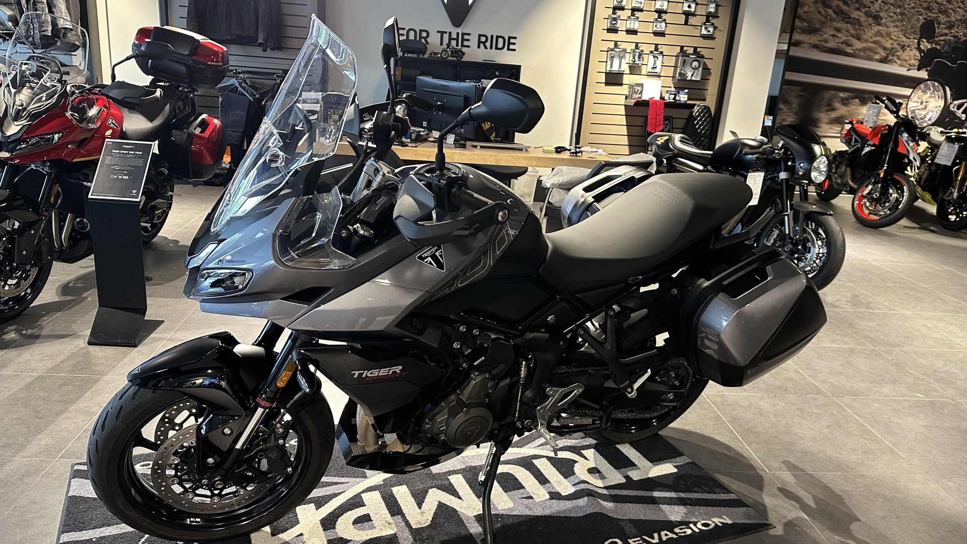TRIUMPH Tiger Sport 800-image-1