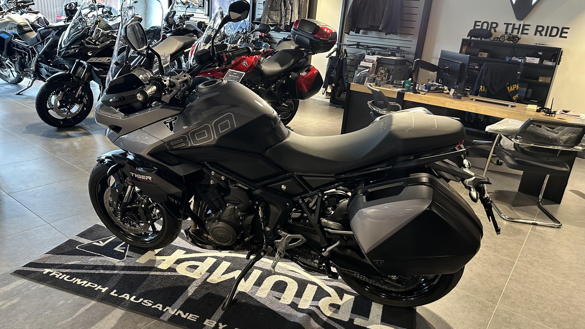 TRIUMPH Tiger Sport 800-image-2