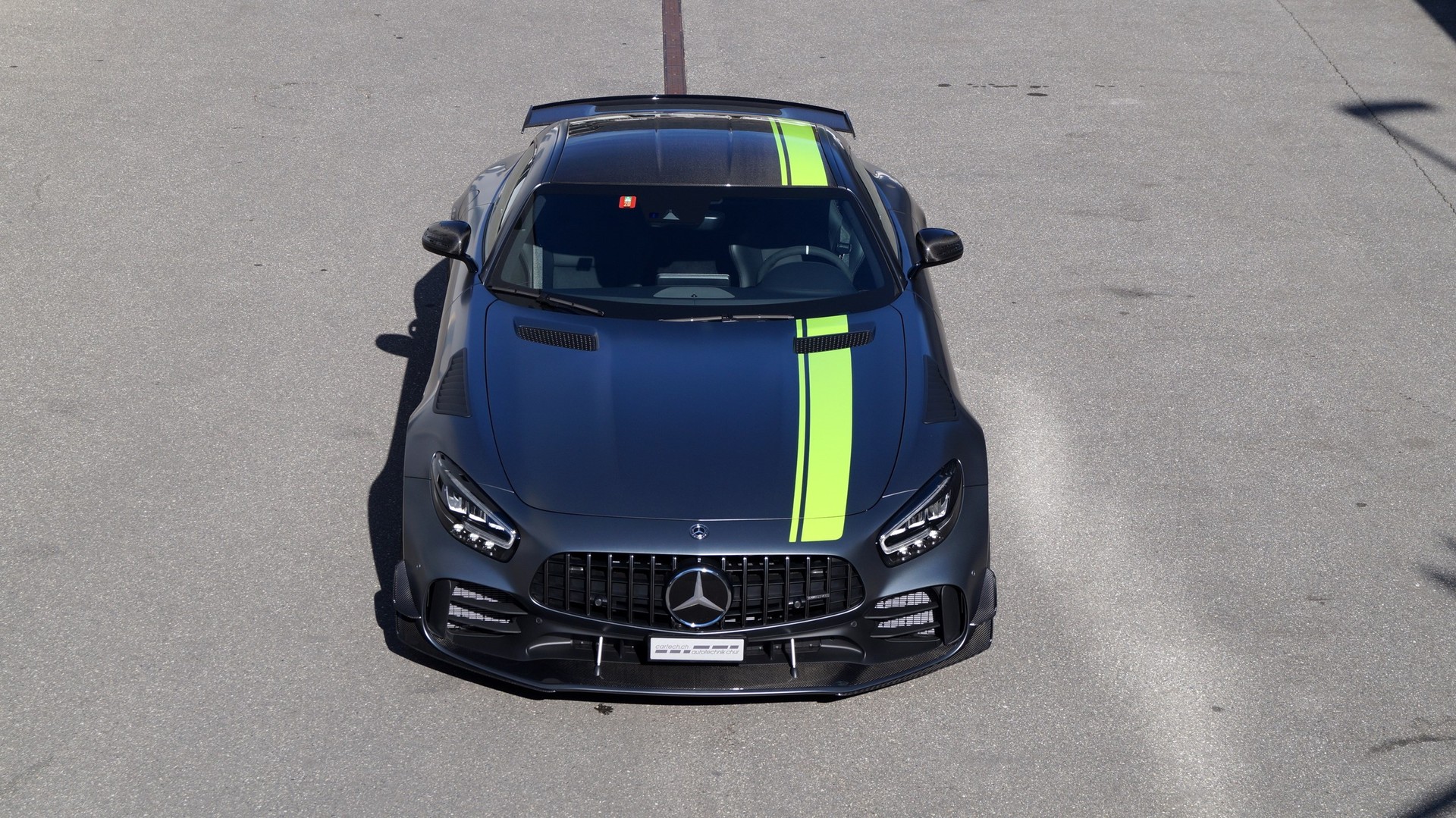 MERCEDES-BENZ AMG GT R Pro Speedshift DCT-showroom-element-1