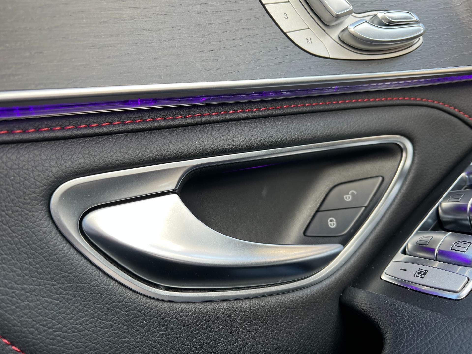 MERCEDES-BENZ C 43 AMG 4Matic 9G-Tronic-image-12