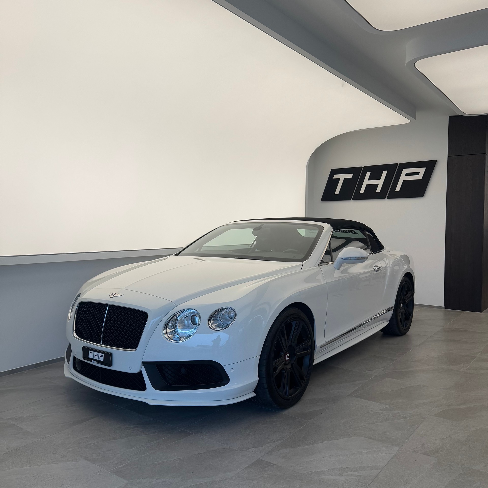 BENTLEY Continental GTC 4.0 V8 Aero Package