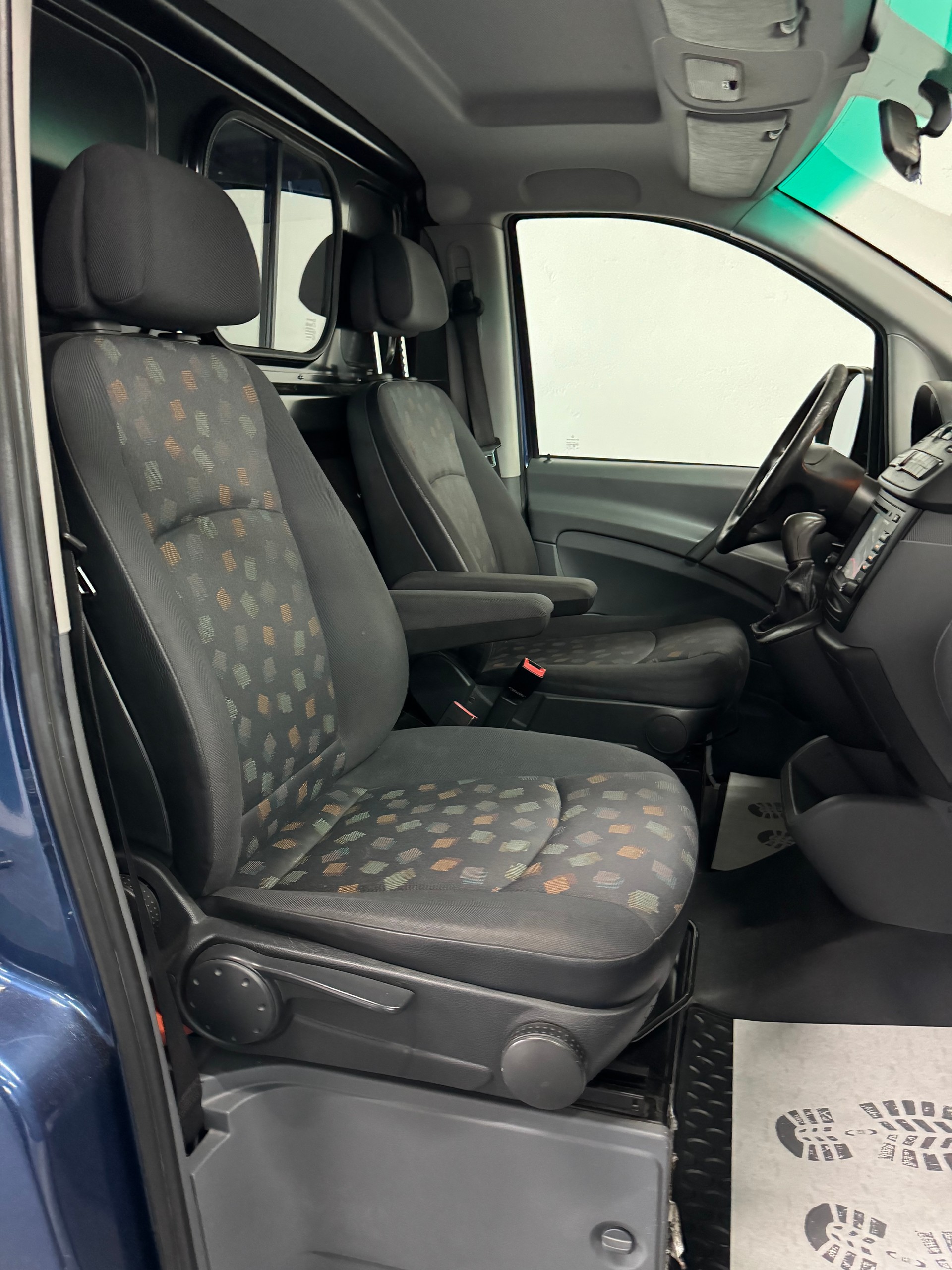 MERCEDES-BENZ Vito 115 CDI EL-image-17