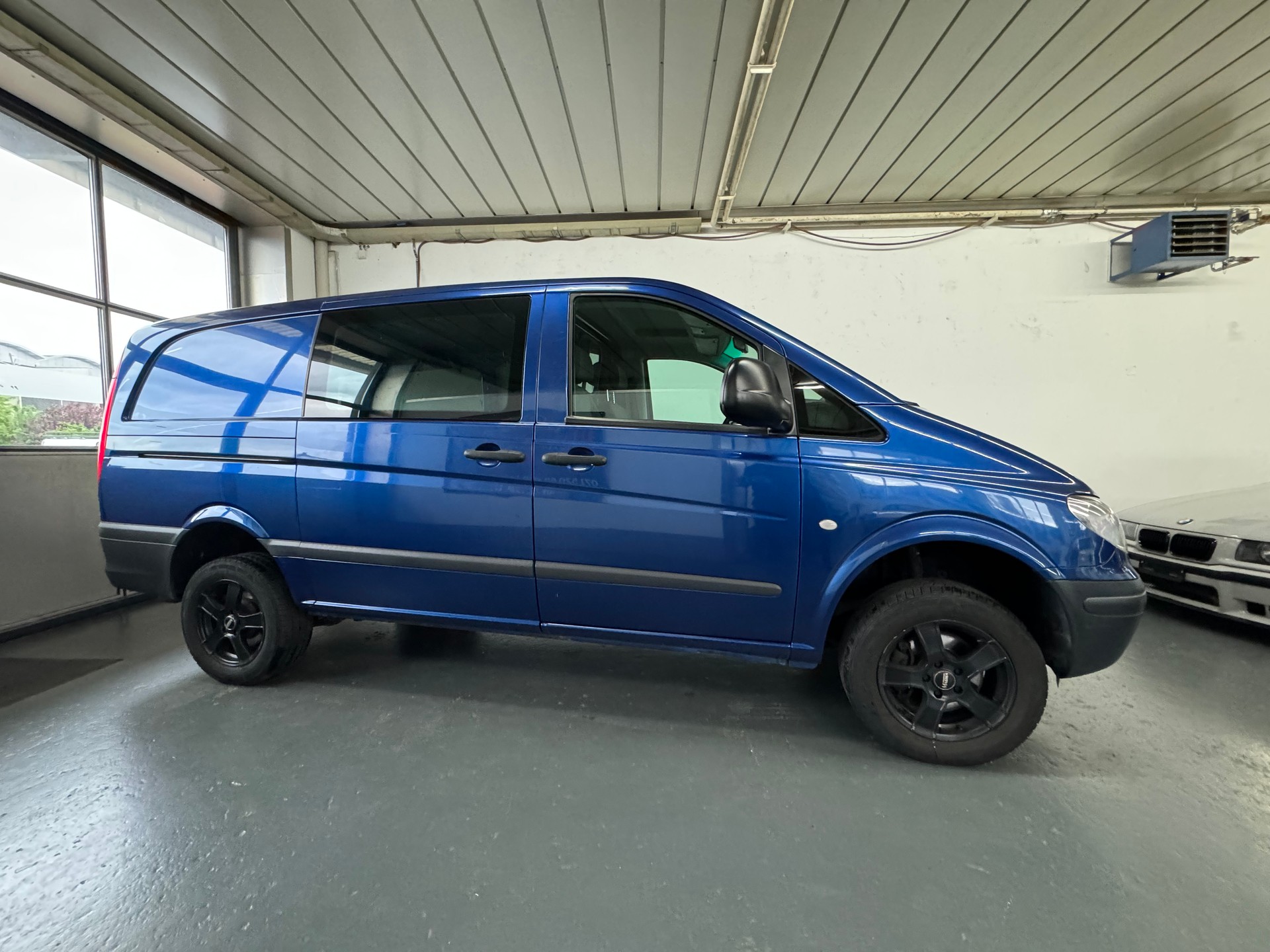 MERCEDES-BENZ Vito 115 CDI EL-image-5