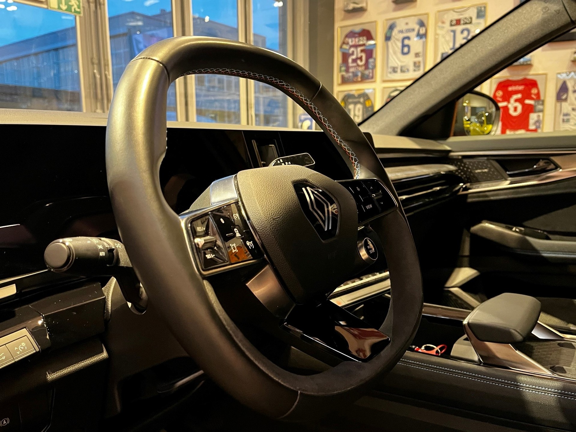 RENAULT Espace 1.2 E-Tech Alpine-image-11